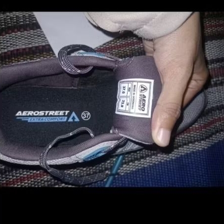 Sepatu Aerostreet
