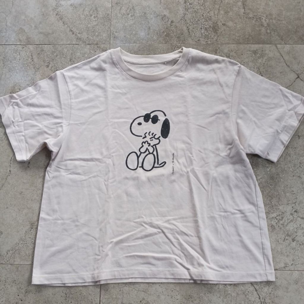Kaos UNIQLO X Peanuts