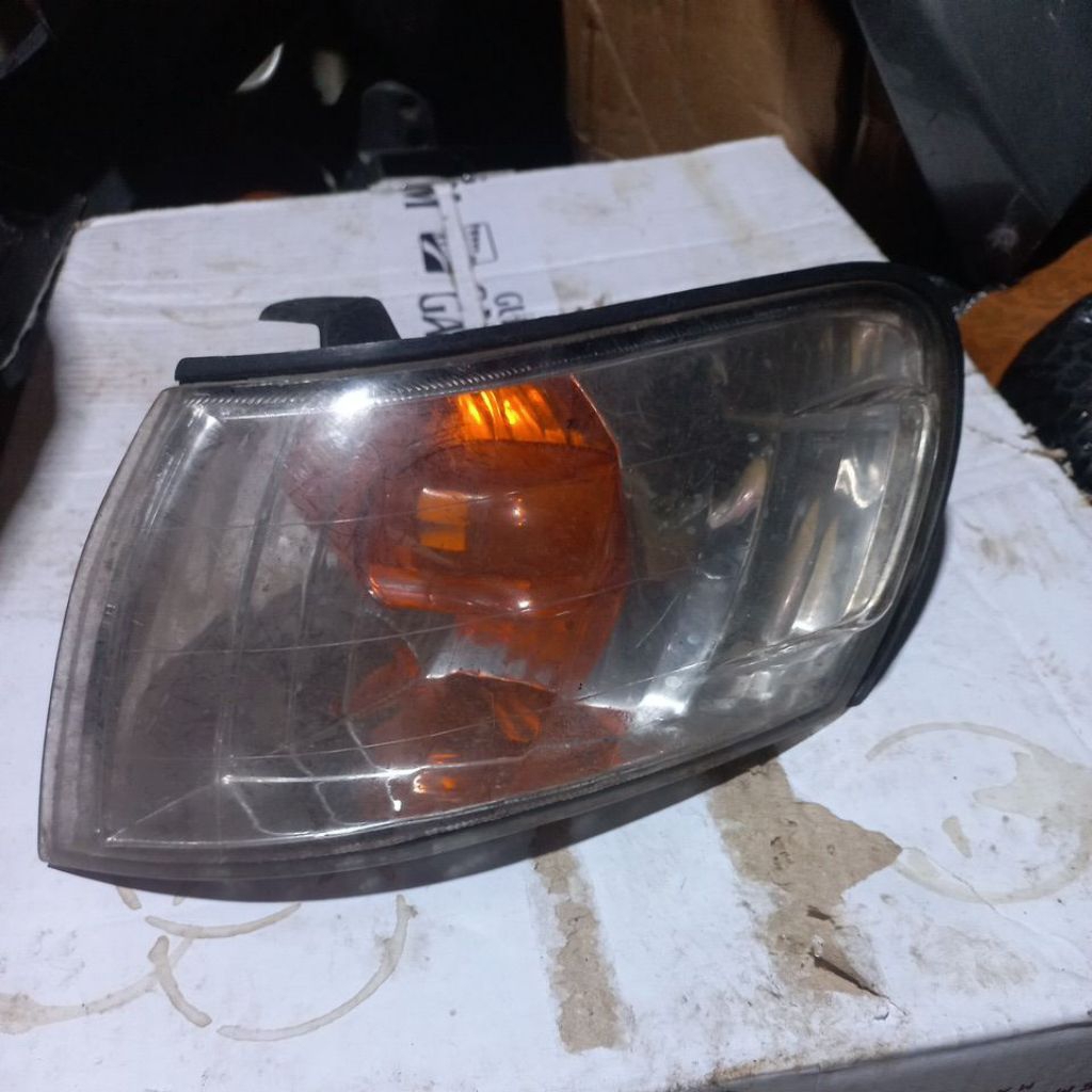 LAMPU SEIN COROLLA AE 101