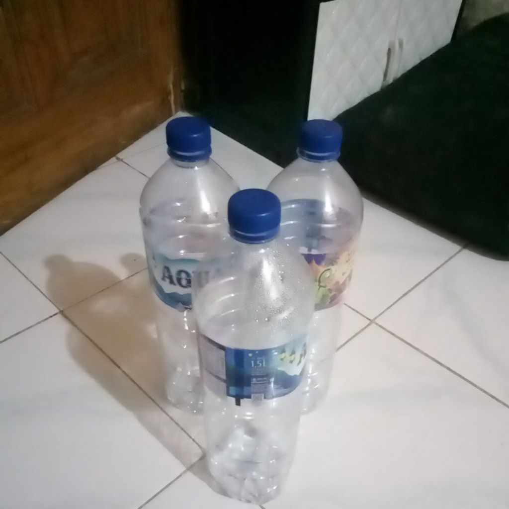Botol Aqua Bekas