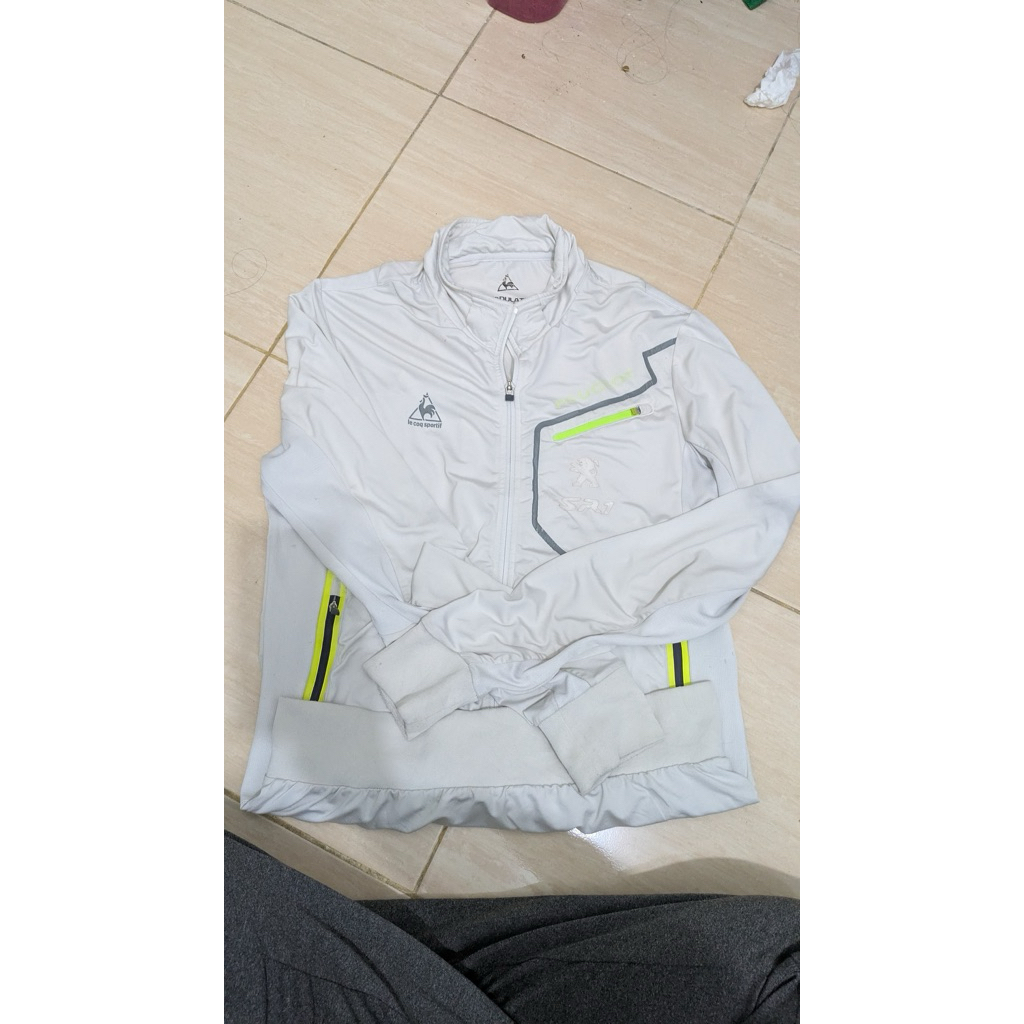 jaket olahraga lecoq