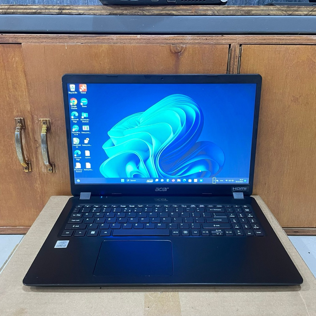 Laptop Acer Extensa 215-52, Core i3-1005G1, Gen 10th, Ram 4 /256Gb Gaming Editing Ok, Lengkap, Black