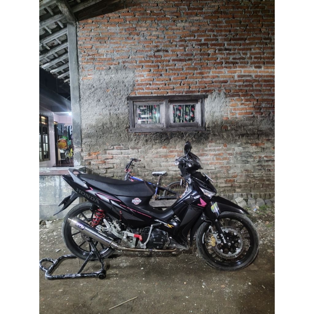 Ub daytona Supra x 125