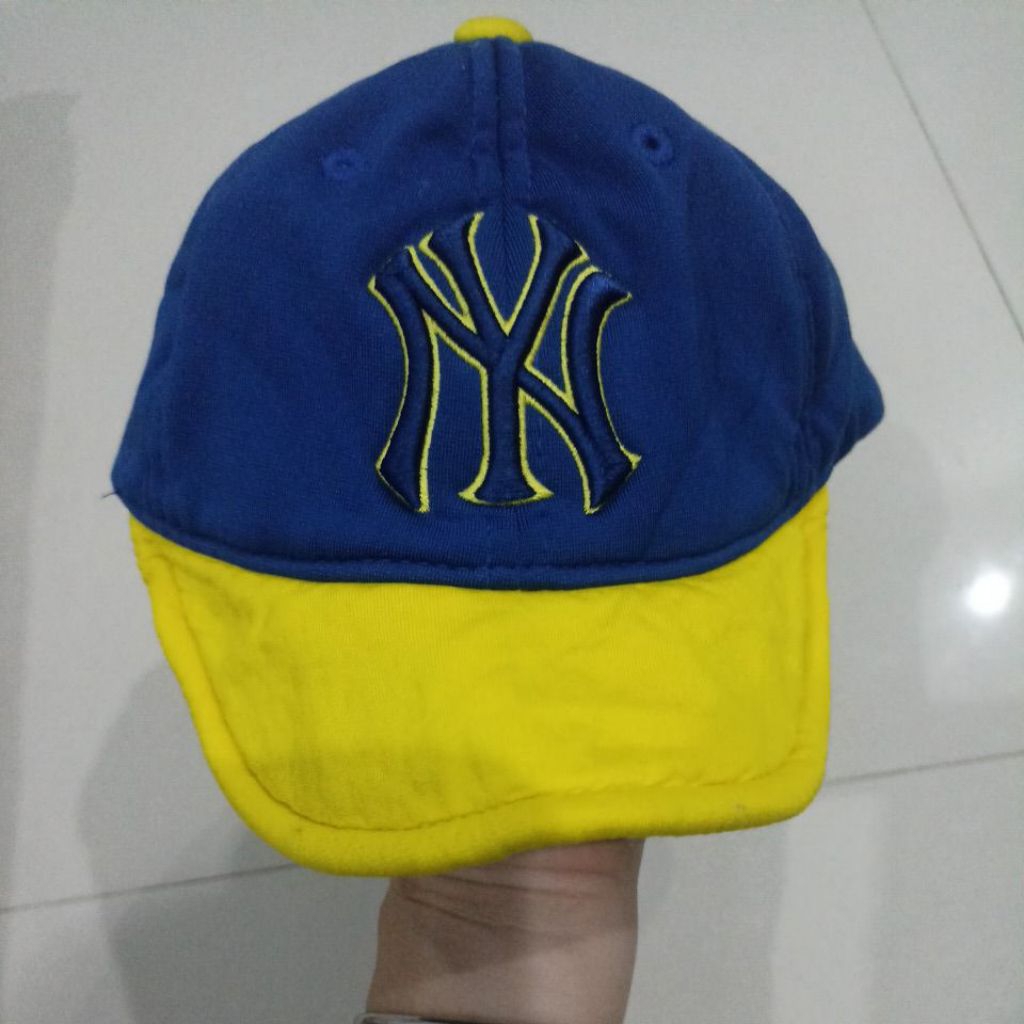 topi MLB anak 1-2th preloved jarang pakai like new ORI 55k + admin