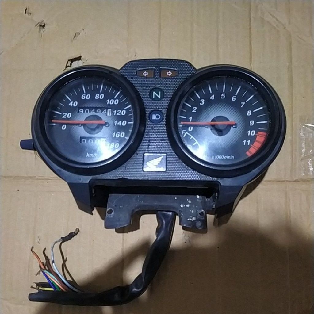 Spidometer original copotan Megapro Primus