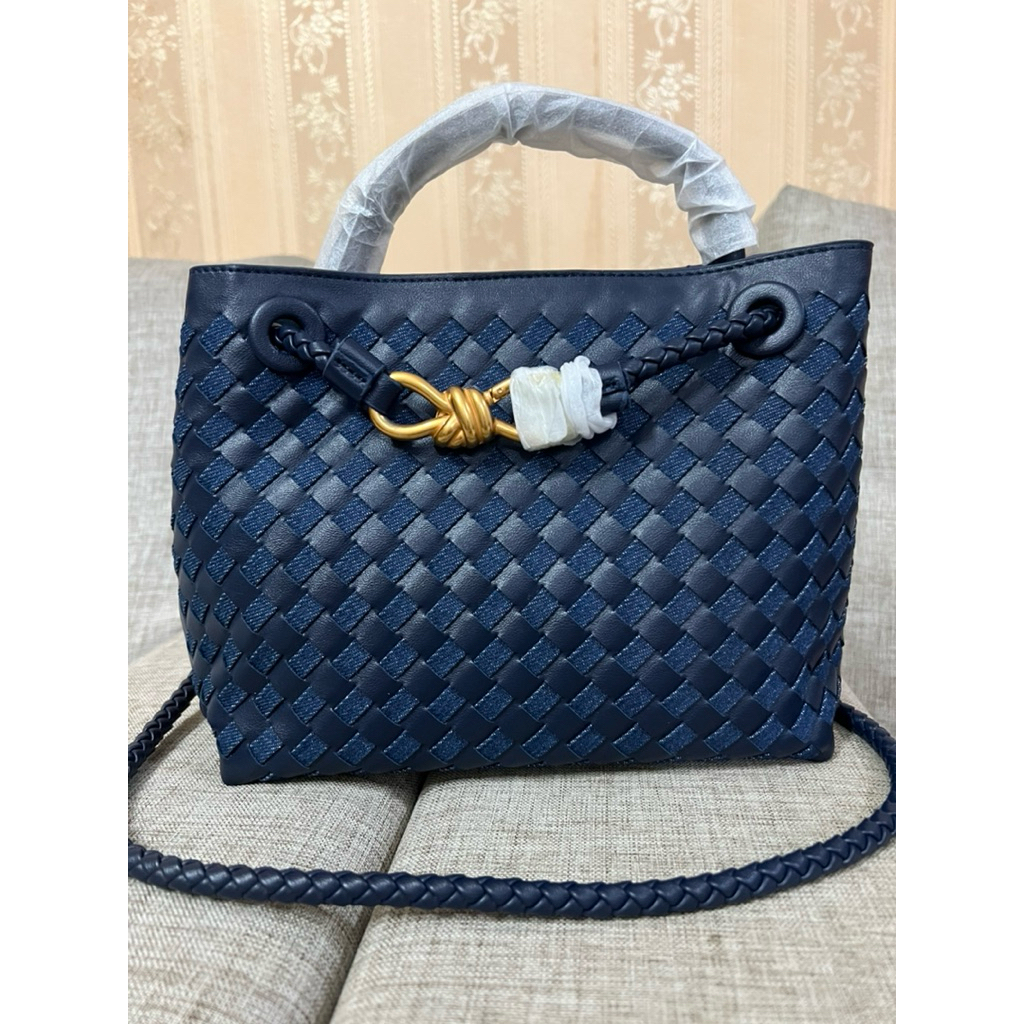 BV ANDIAMO TOTE NAVY– Premium Import (Kulas )