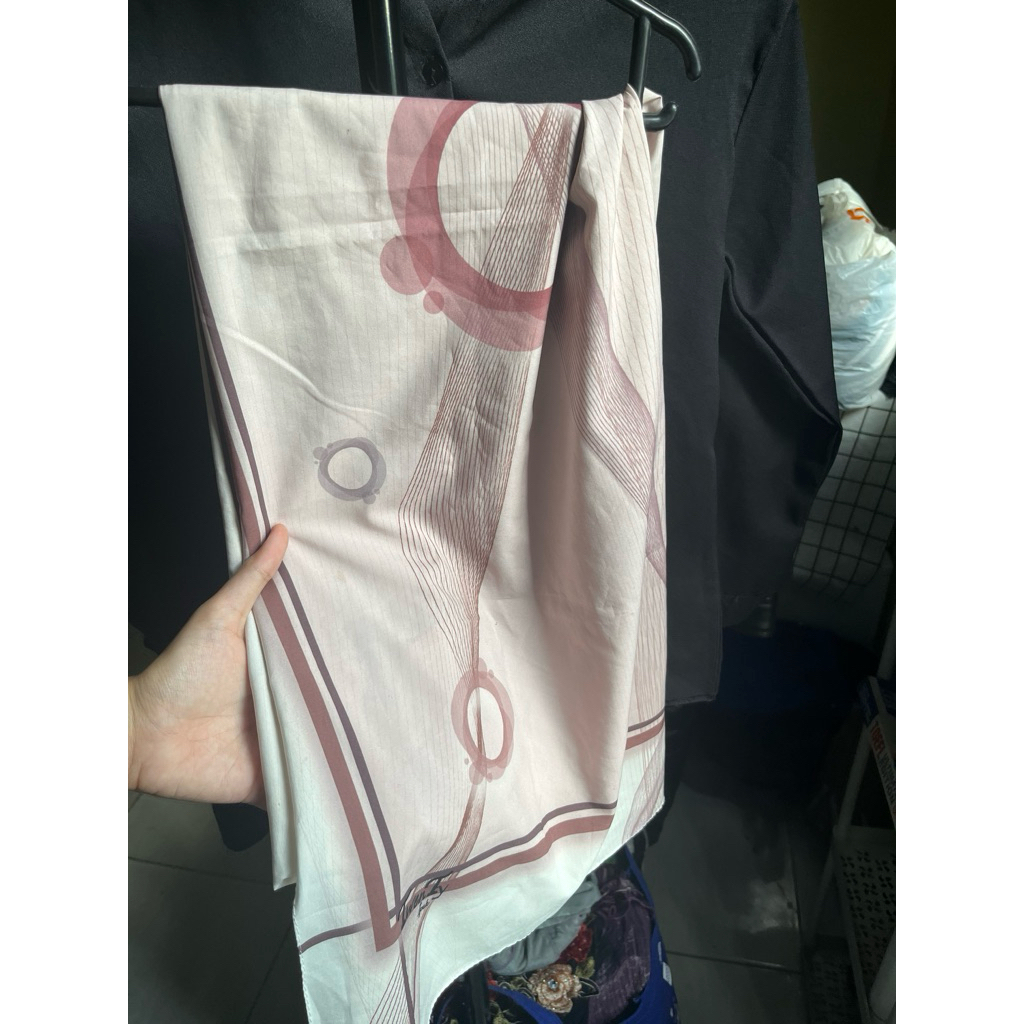 Pashmina Satin Motif