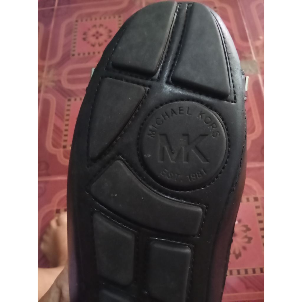 Sepatu MK preloved size 37 minus