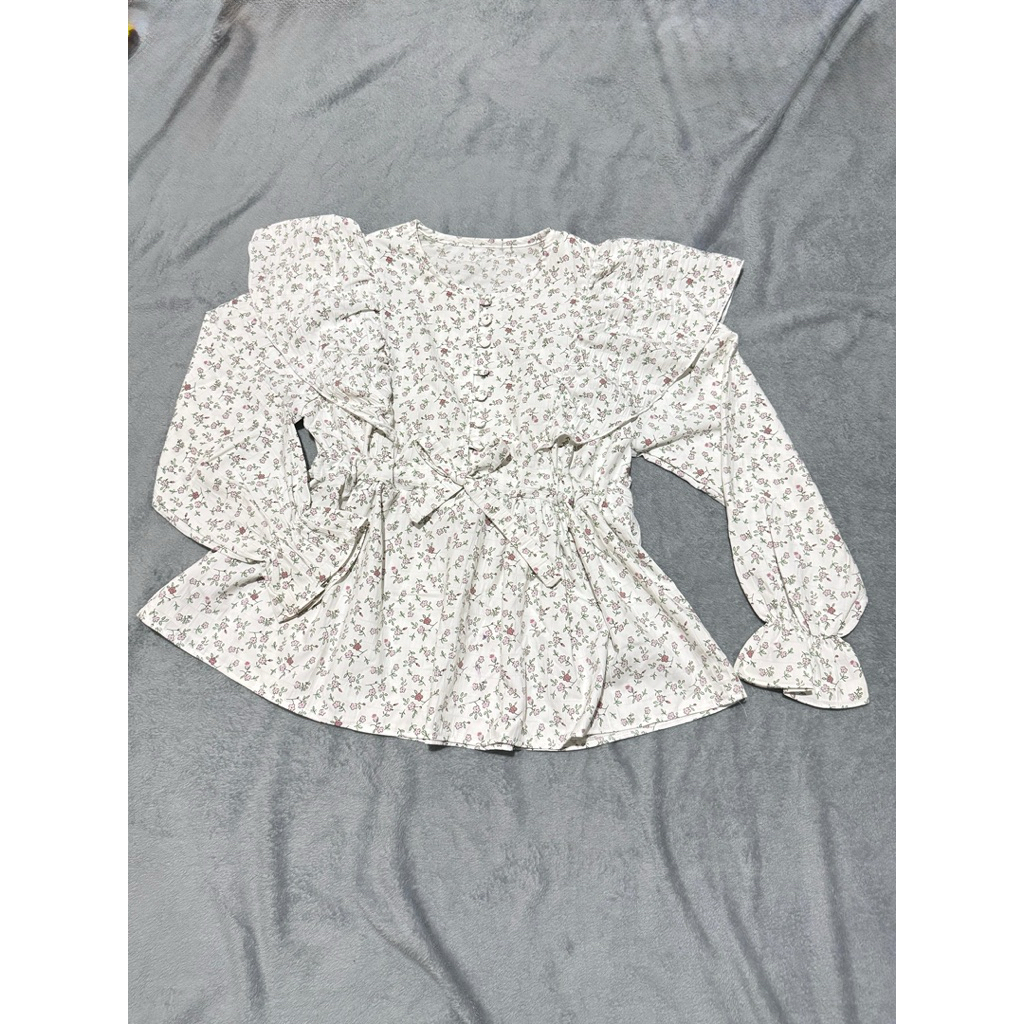 vintage blouse (preloved)