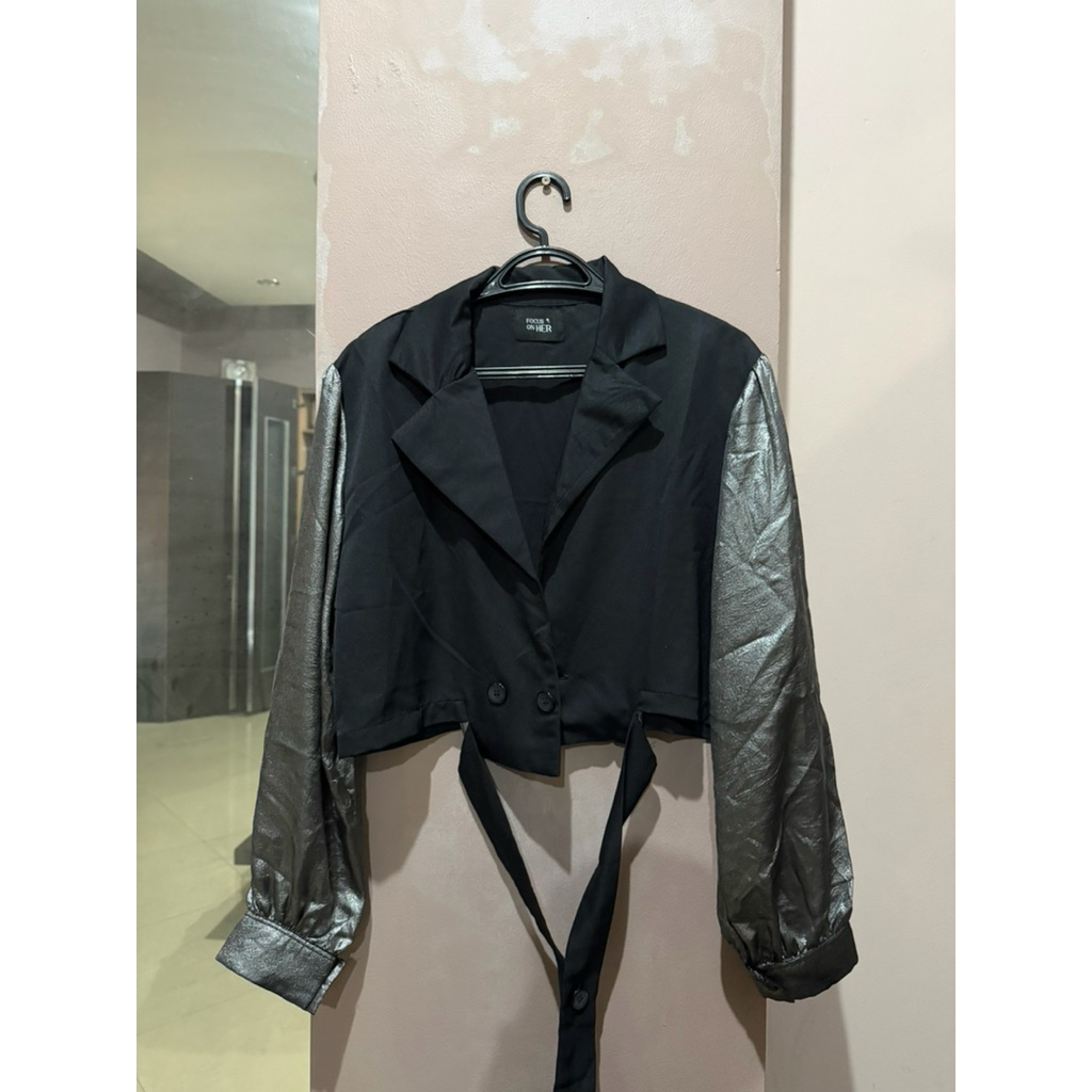 Margot Blazer