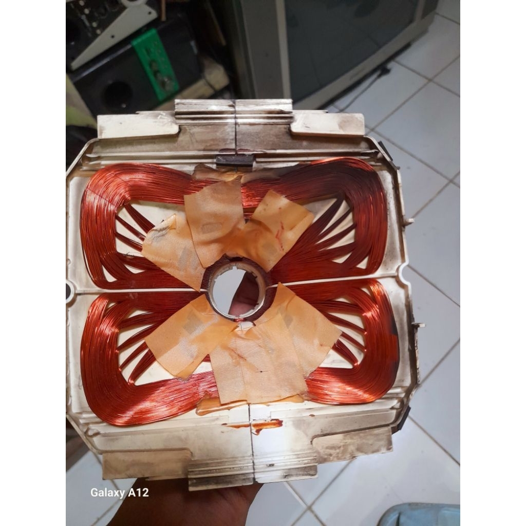 YOKE  POLYTRON SLIM 21 EW normal