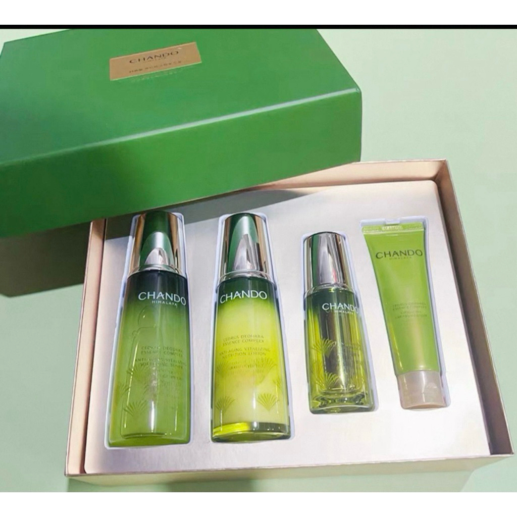 [PREORDER – CHANDO] Set Skincare Green Series – Pembersih, Toner, Emulsi & Serum Melembapkan