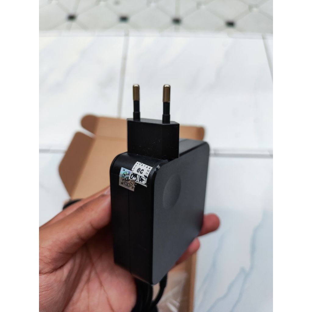[Adaptor] Charger Lenovo Thinkpad 65W Type-C (X280, X390)