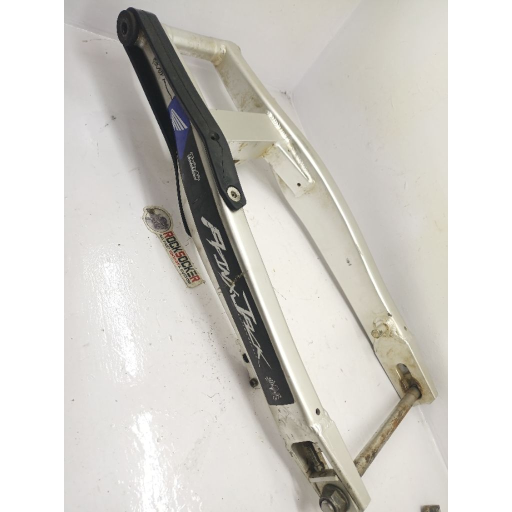 swing arm honda crf 150l scarlet arem scarlet crf 150l swing arm trail not klx wr yz ktm