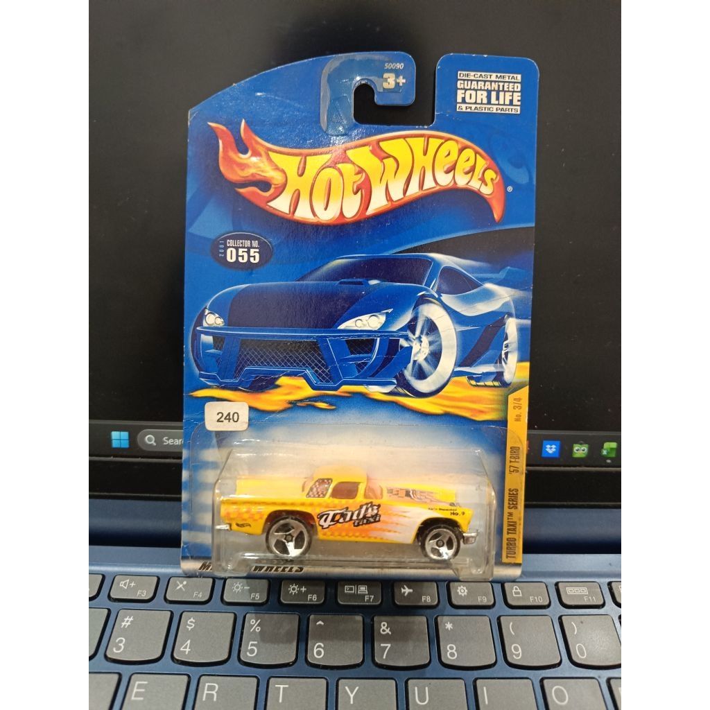 Hot wheels 57 T-Bird Turbo Taxi Series Blue Card