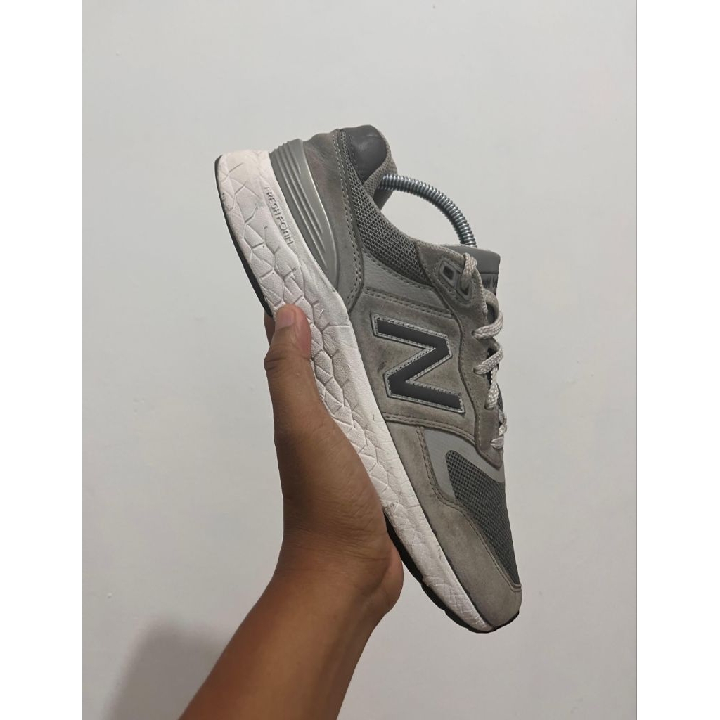 sepatu sneker N3W BAL4NC3 880 v6 SECOND