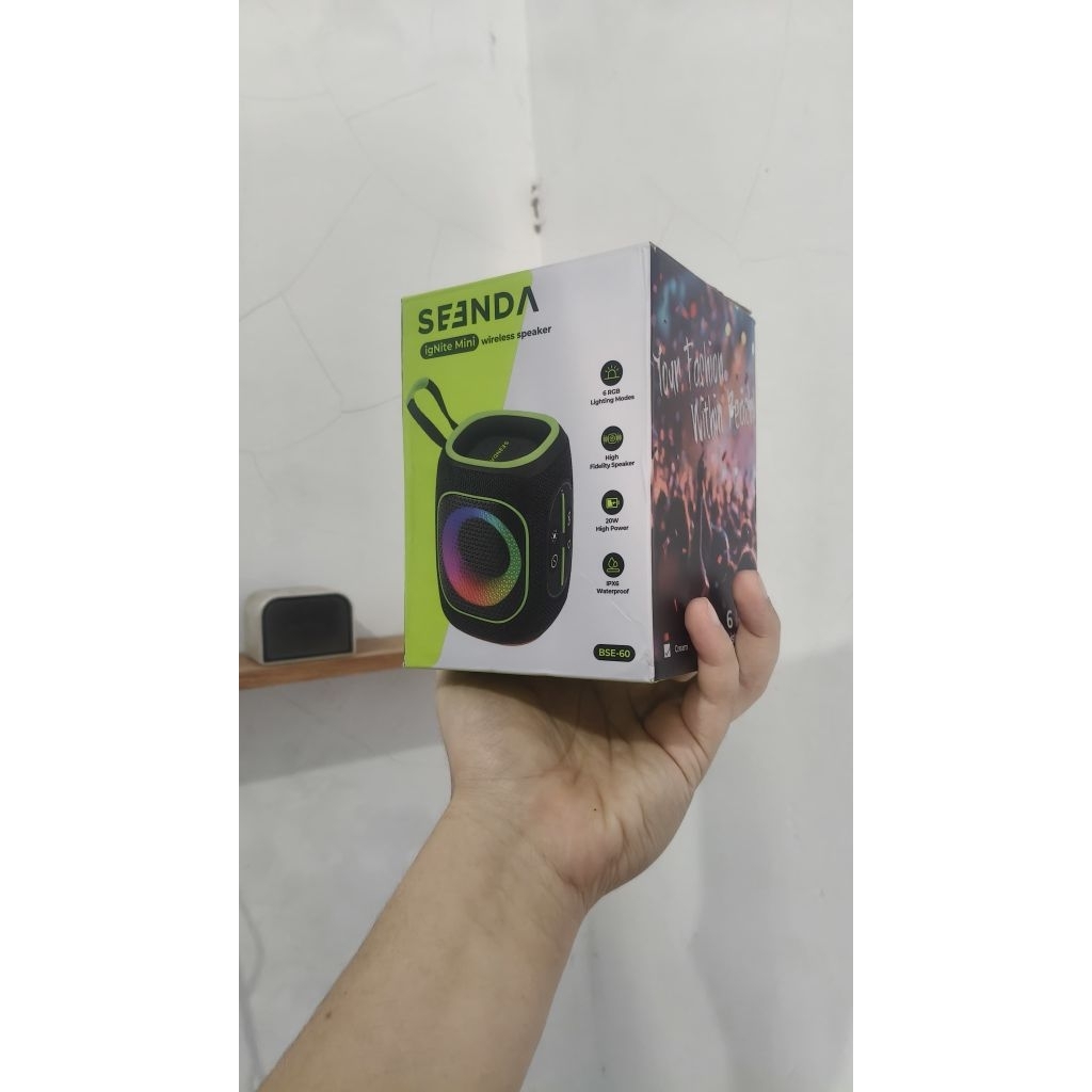 Bluetooth Speaker Seenda ignite Mini Like New
