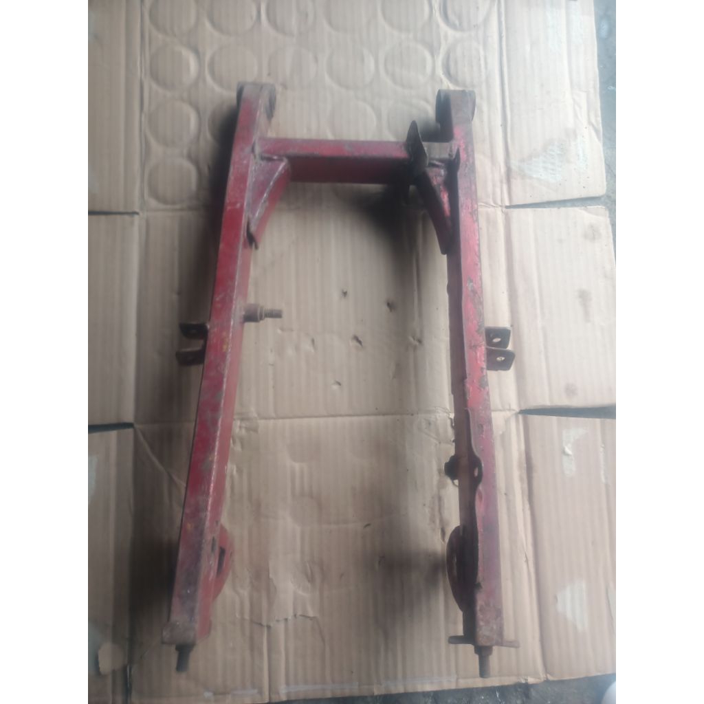 swing arm sapit udang Suzuki  rc100 rc bravo copotan original