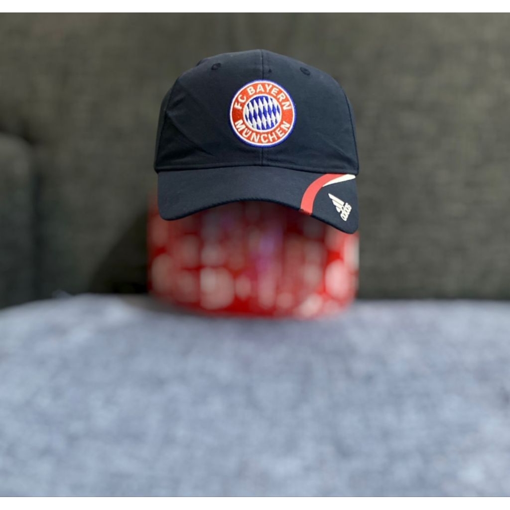 Topi Adidas FC Bayern Munich Original Vintage 2008 Second
