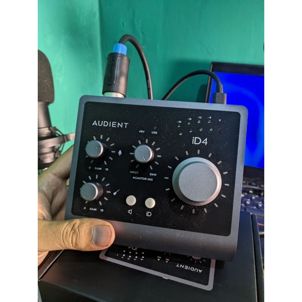 Soundcard Professional Audient iD 4 Fullset Nota Pembelian