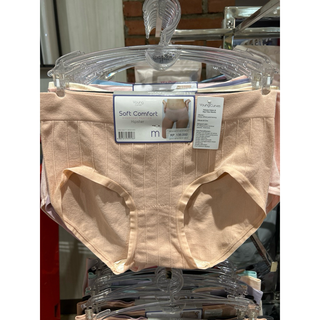 YOUNG CURVES PANTY HIPSTER PACK ISI 3 PCS C04-100711