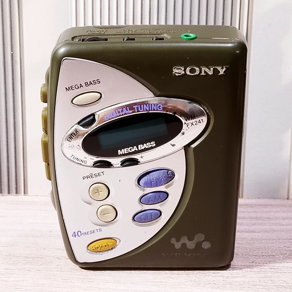 Walkman Stereo Radio Cassette Player SONY WM-FX 241