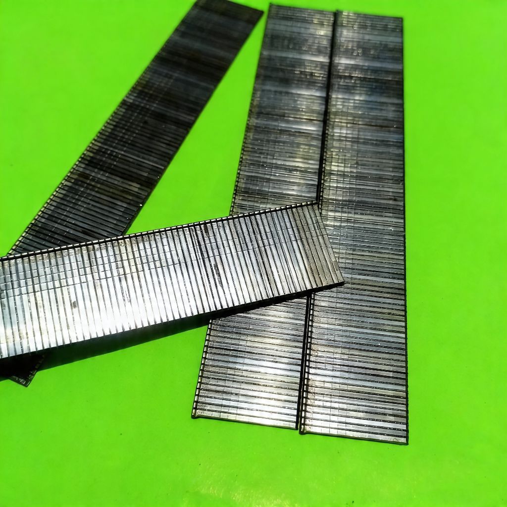 Paku tembak F20