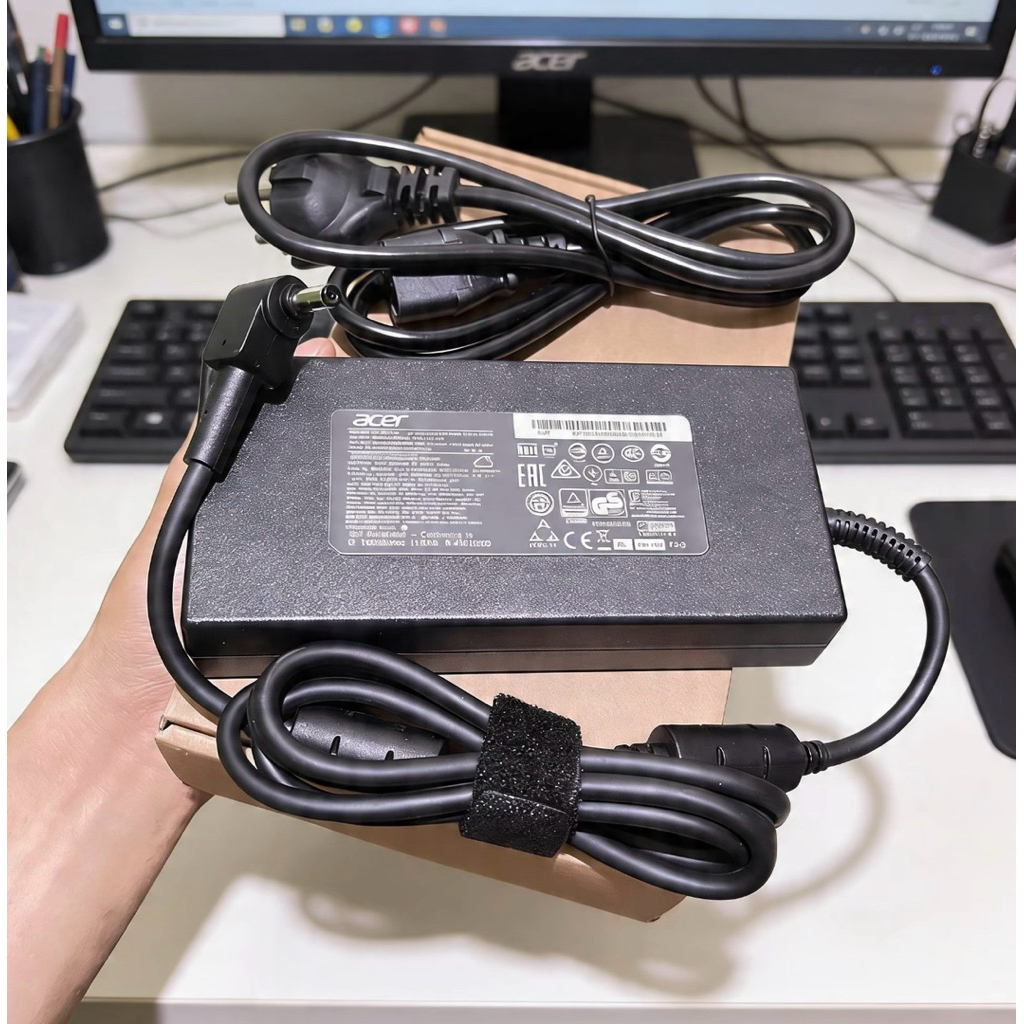 Adaptor Charger Laptop Acer Nitro 5 7 Predator Helios 300 Predator Triton 500 19.5V 11.8A 230W