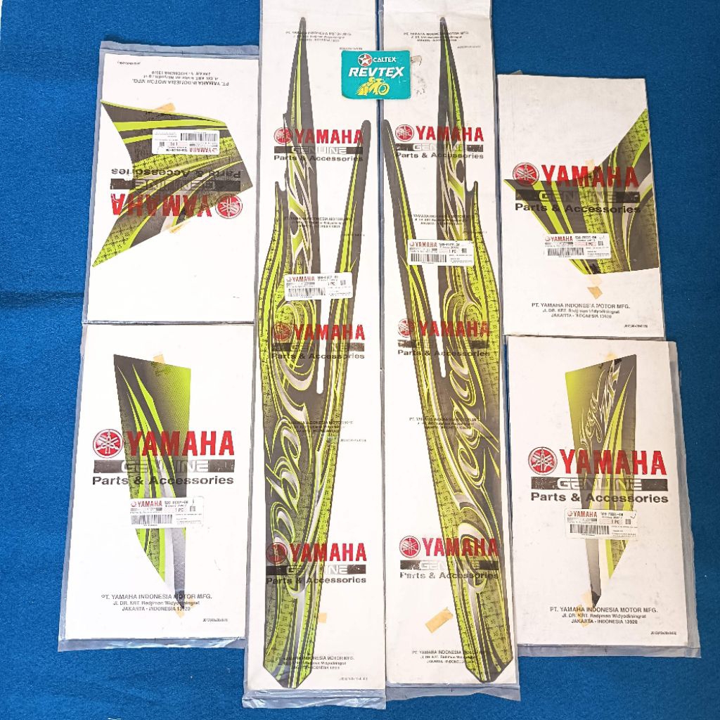 striping sticker stiker list set Vega ZR 2011 2012 hijau hitam original yamaha