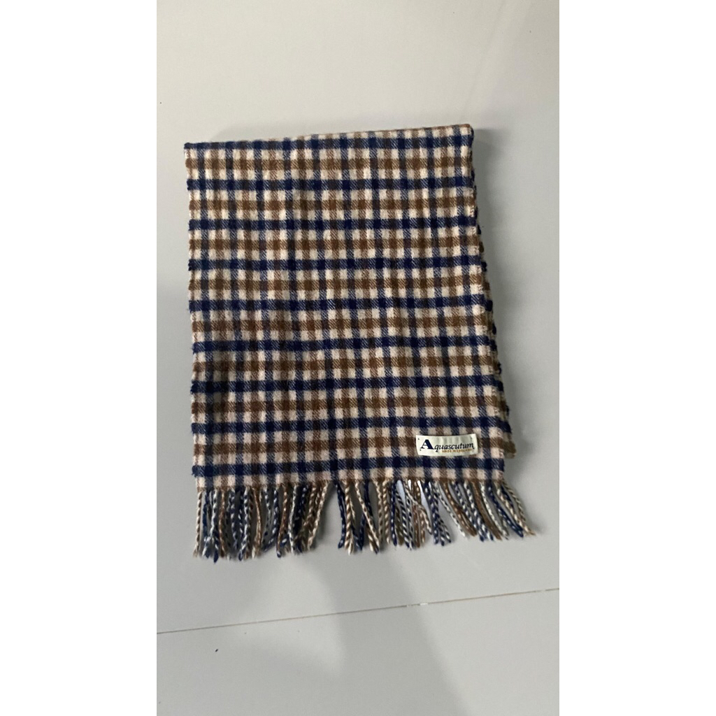 scarf aquascutum