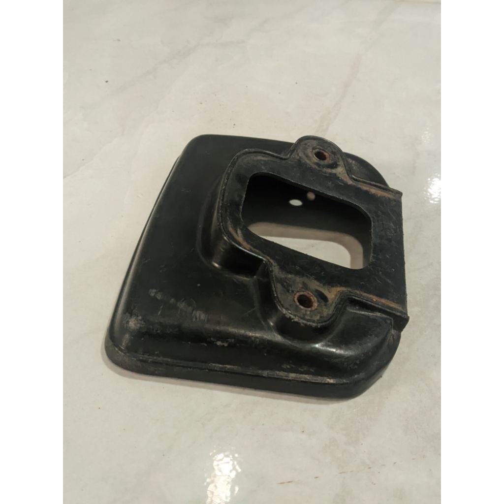 cover atom bagian belakang Honda win100 supercup gl100cdi original