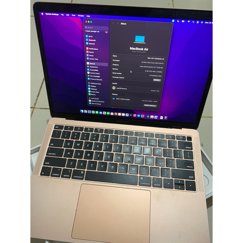 macbook 2019 i5 second ibox 8/256gb