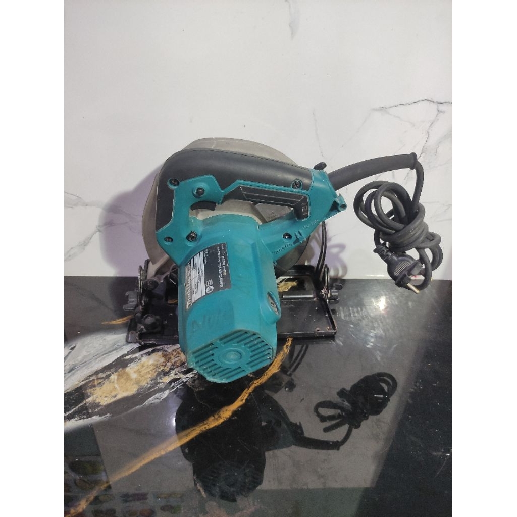 MESIN CIRCULAR SAW GERGAJI KAYU  MAKITA M5801 Second Ori