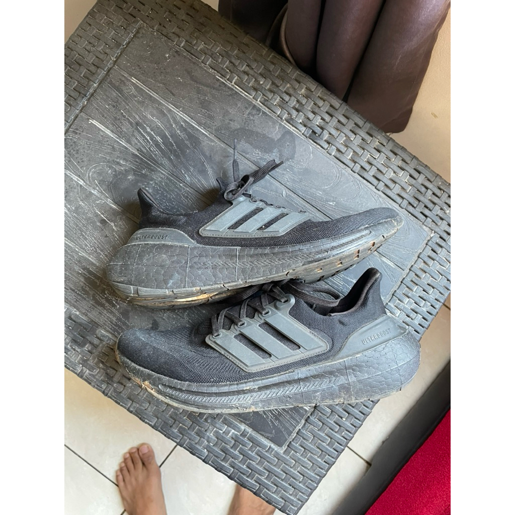 FS Adidas Ultraboost 23 (Used condition)