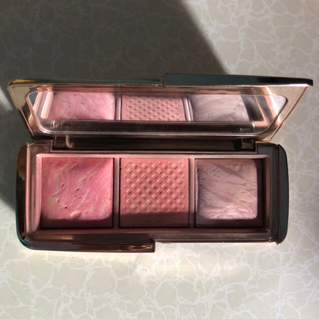 preloved hourglass palette BACA DESC