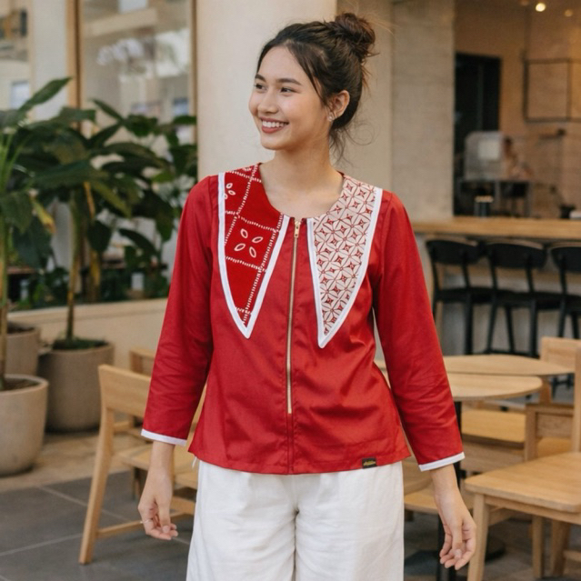 Atasan Batik Merah Putih Wanita Kerah Collar – Baju Kemerdekaan, Natal, Seragam Kantor Elegan Bisa C