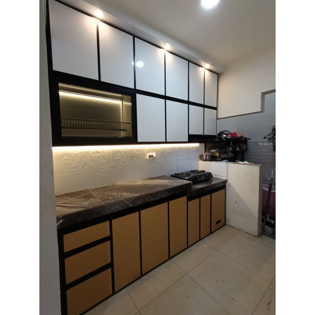 kitchen set aluminium