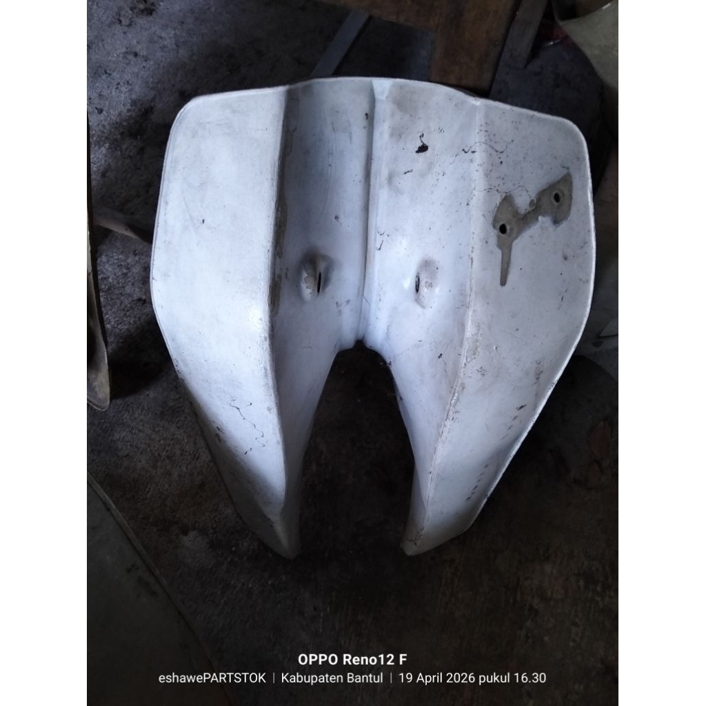sayap motor Yamaha v75