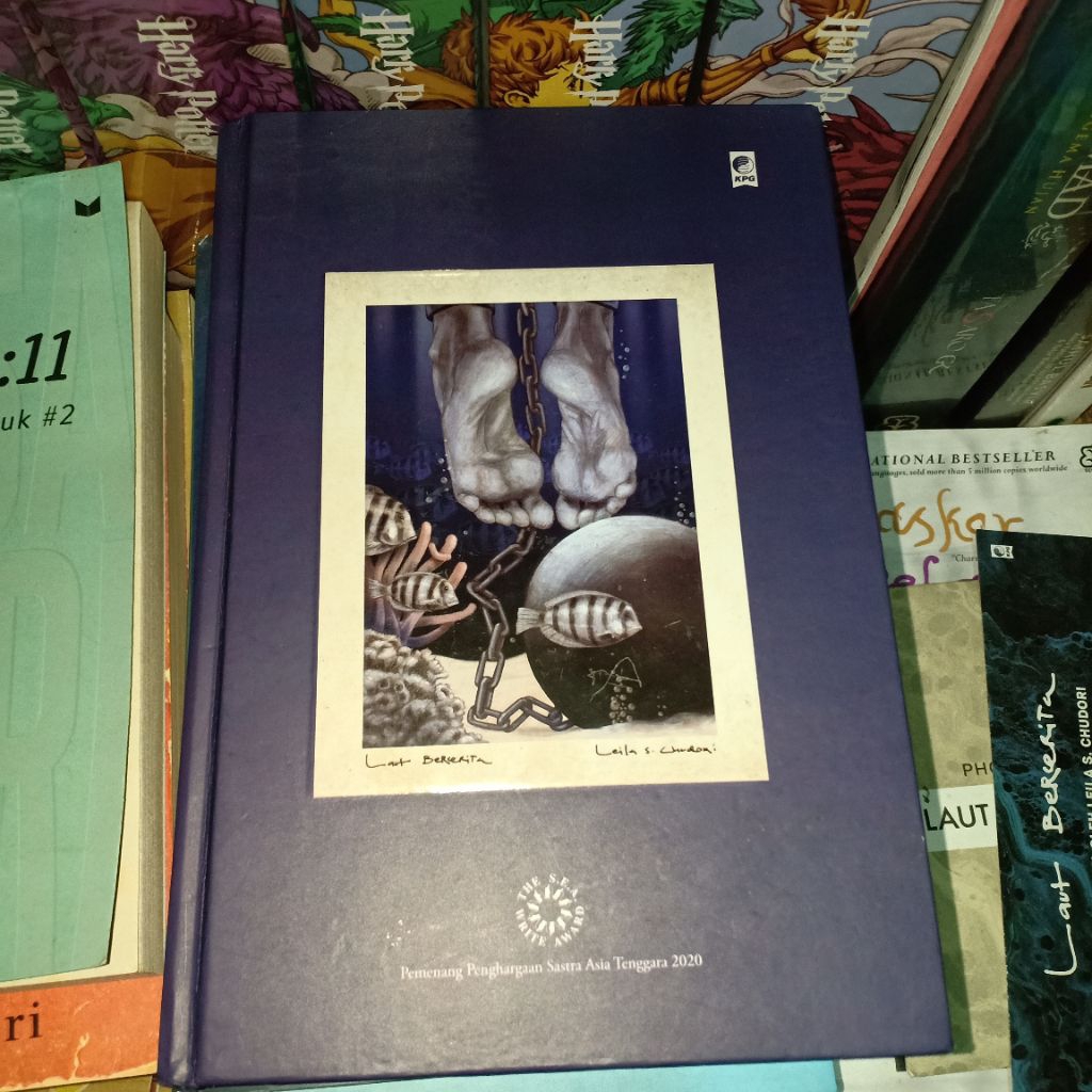 PRELOVED LAUT BERCERITA HARD COVER