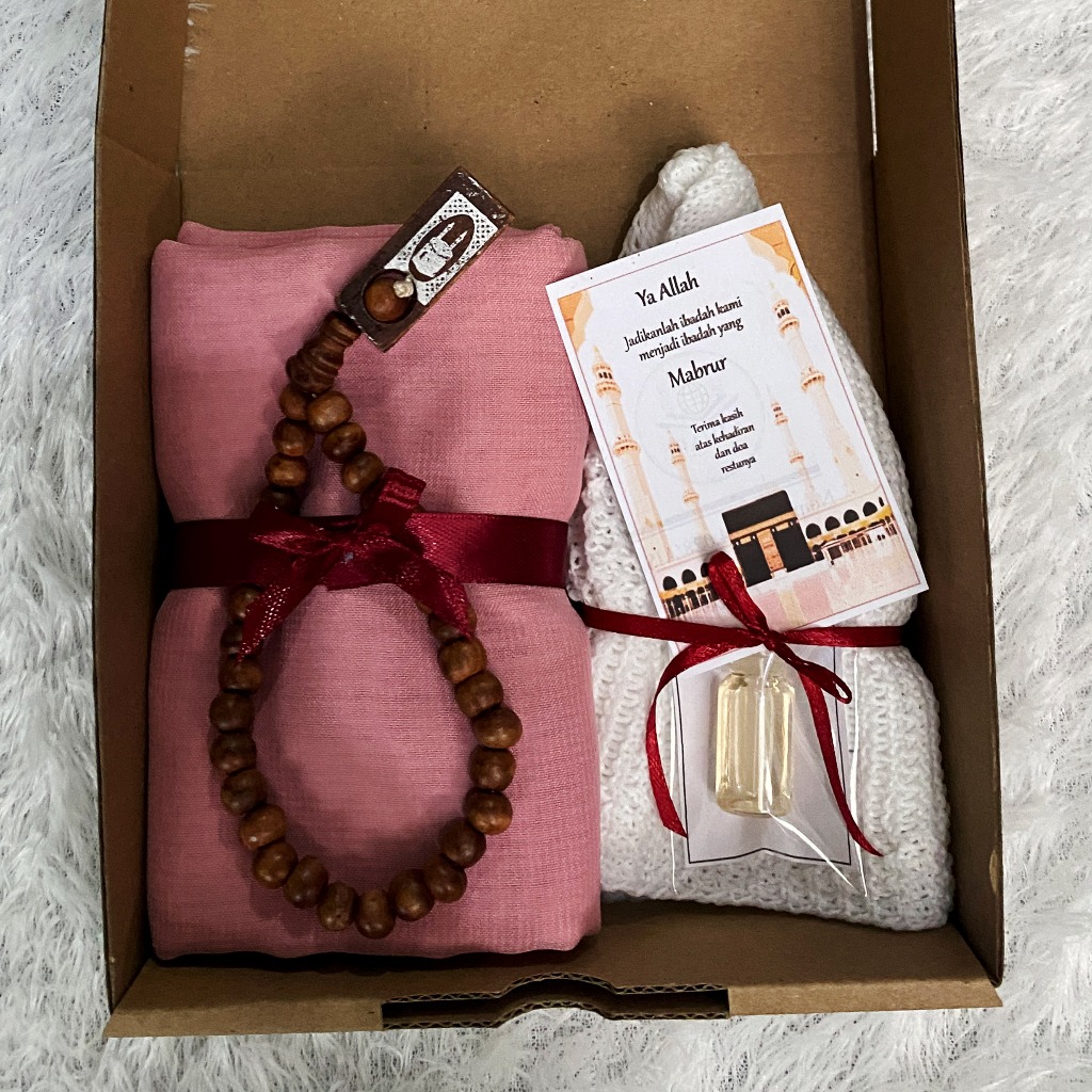 Paket Souvenir Islam Hijab Kerudung Bella Square + Peci Rajut + Tasbih + Parfum ibadah + Kartu Ucapa
