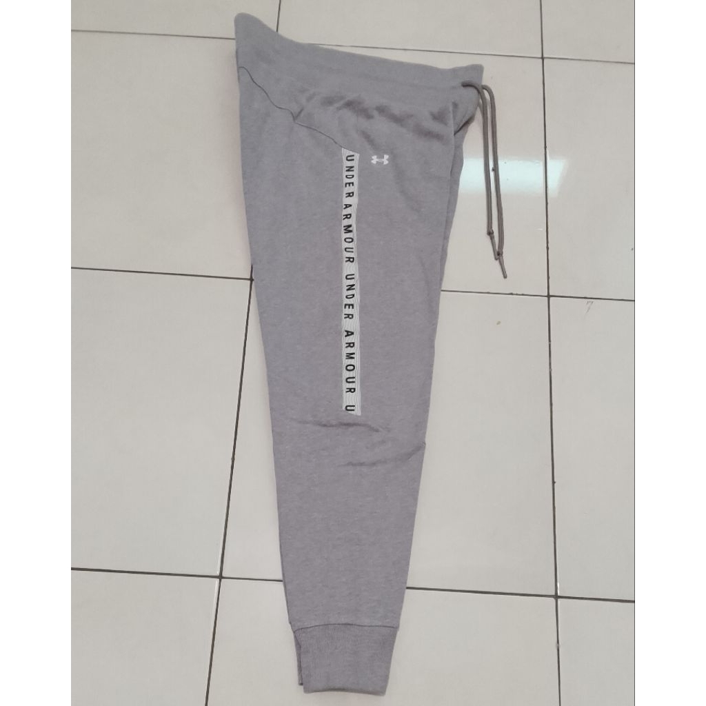 Celana Legging UNDER ARMOUR