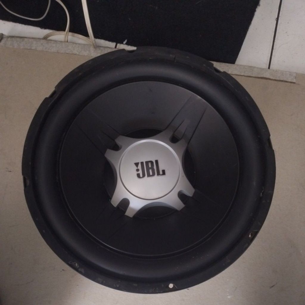 Subwoofer JBL GT5-12 By Harman Cardon 12 in