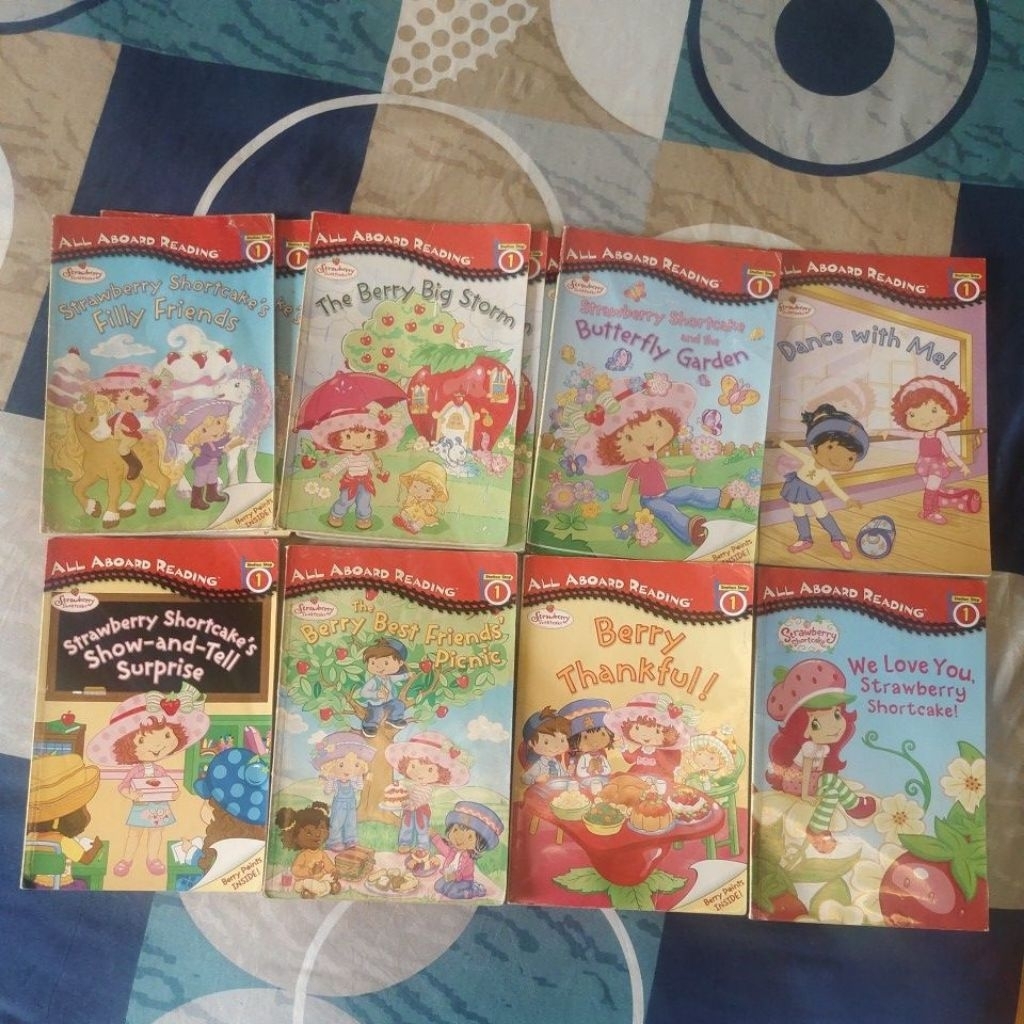 Strawberry Shortcake Series Disney Fairies Novel Peri Tinkerbell Jadul