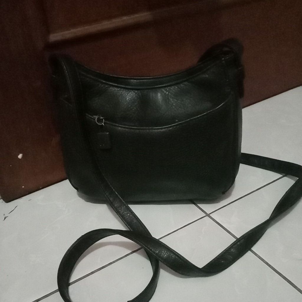 tas sling mini kulit asli preloved