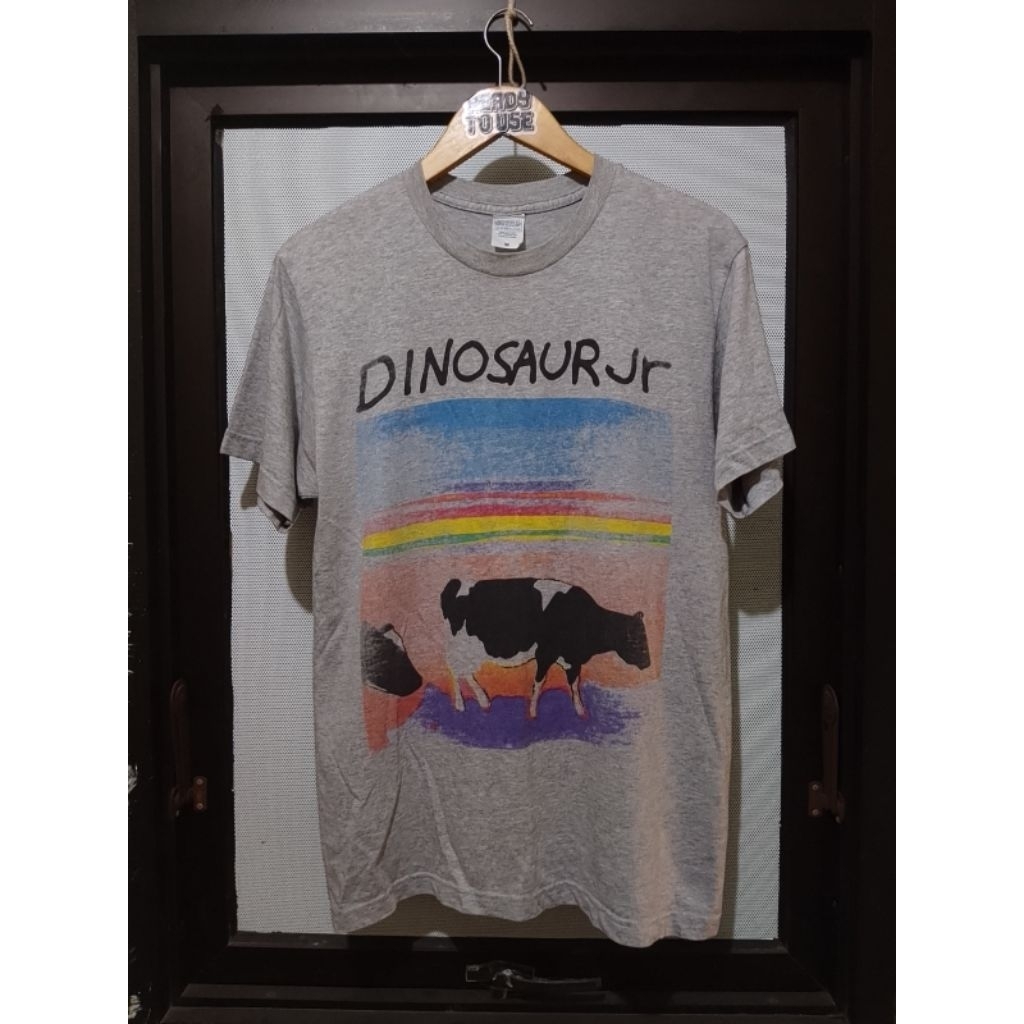 Booth Dinosaur Jr. (Cows)