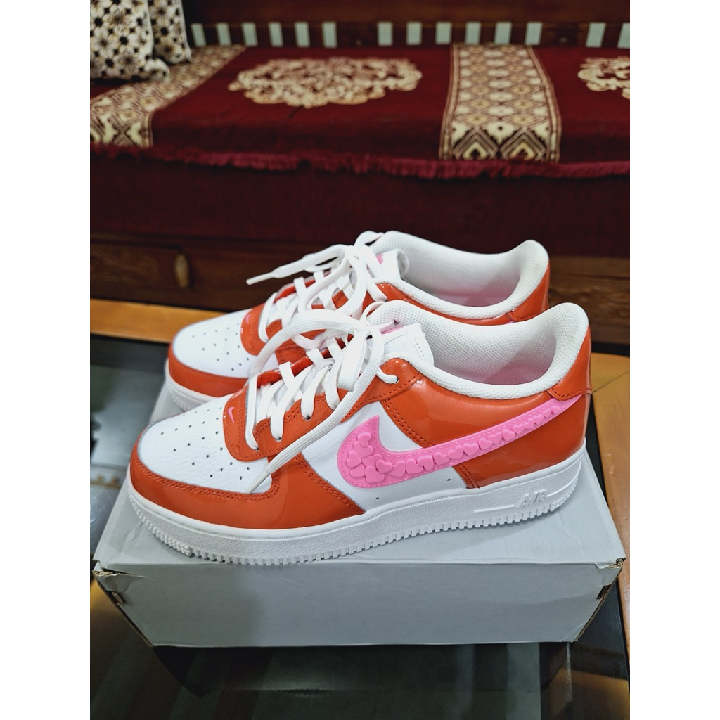 Jual sepatu wanita preloved Nike Air force 1 Lv8 Valentine Edittion Af1 edisi valentine second Origi