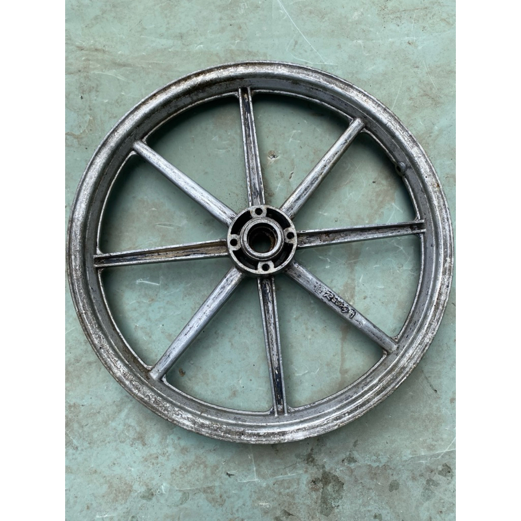 velg racing//velg palang 8 RACING 1 suzuki DEPAN saja