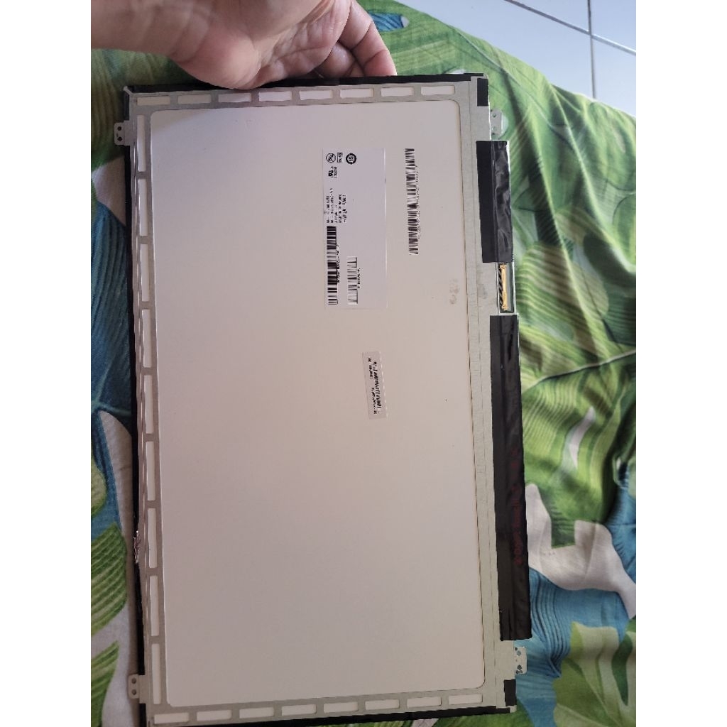 LED LCD & TOUCHSCREEN ASUS VIVOBOOK S550C 15,6" 40PIN ORI COPOTAN