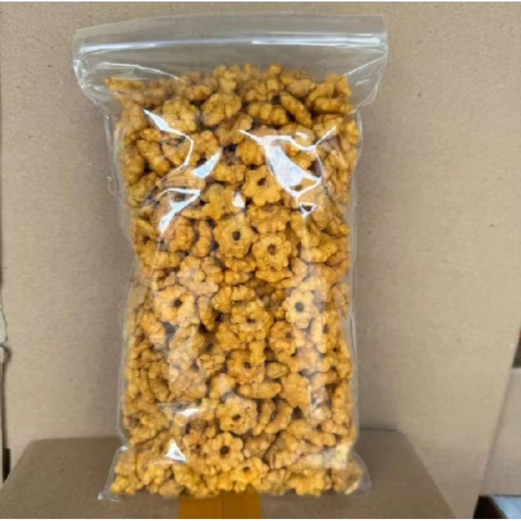 Pilus Sakura Ribut / Snack Sakura Ribut