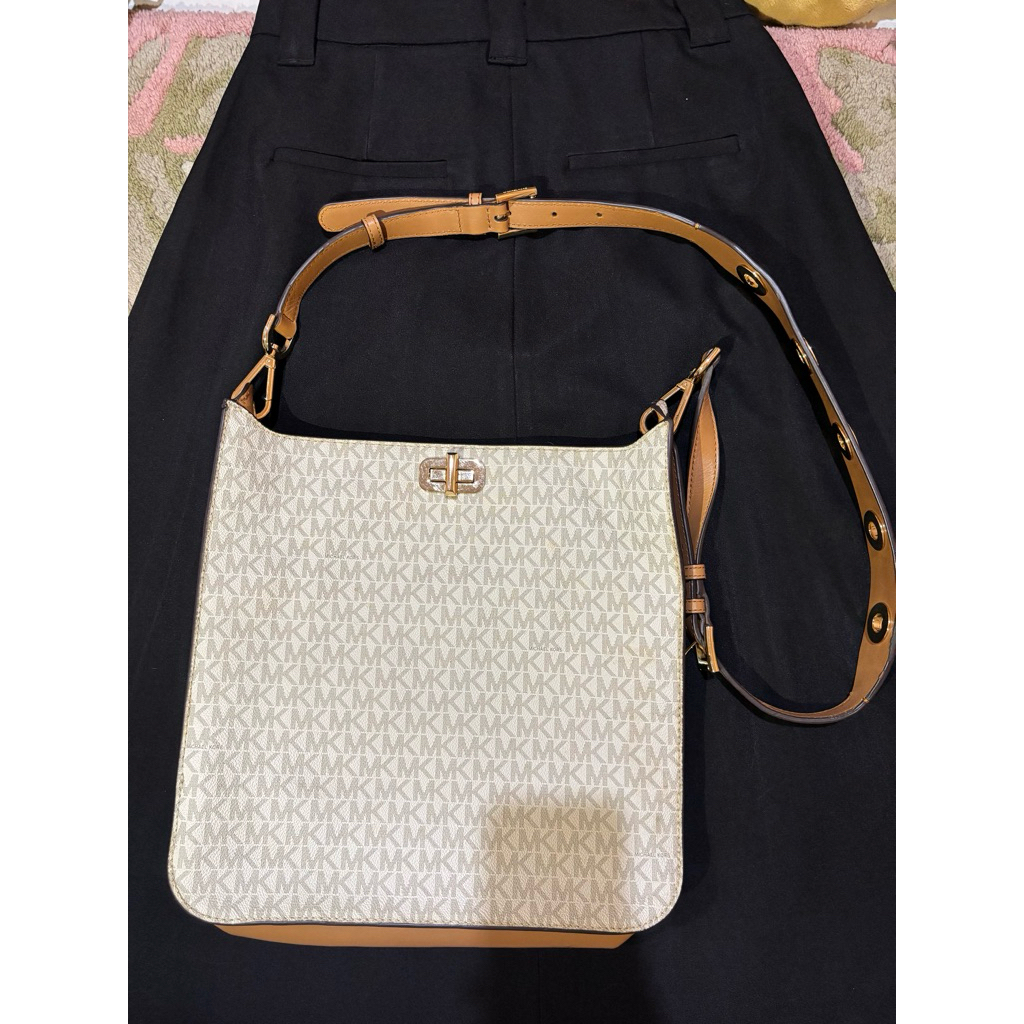 Michael Kors Sullivan Large Logo Messenger Bag